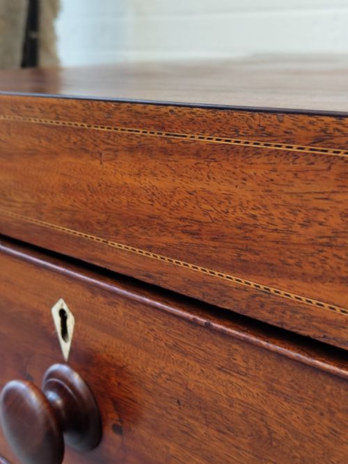 ANTIQUE MAHOGANY GEORGIAN CHEST OF DRAWERS - ADDITIONAL PHOTO 6