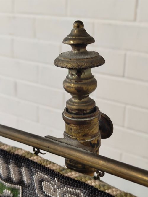 ANTIQUE VICTORIAN COUNTRY HOUSE VELVET NEEDLEWORK FIRESIDE BRASS POLE SCREEN - ADDITIONAL PHOTO 8