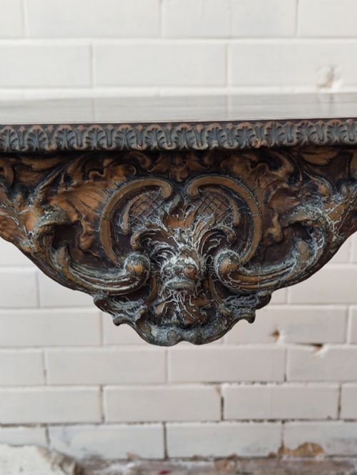 DIMINUTIVE VINTAGE FRENCH GILTWOOD FAUX MARBLE TOP CONSOLE SIDE TABLE - ADDITIONAL PHOTO 7