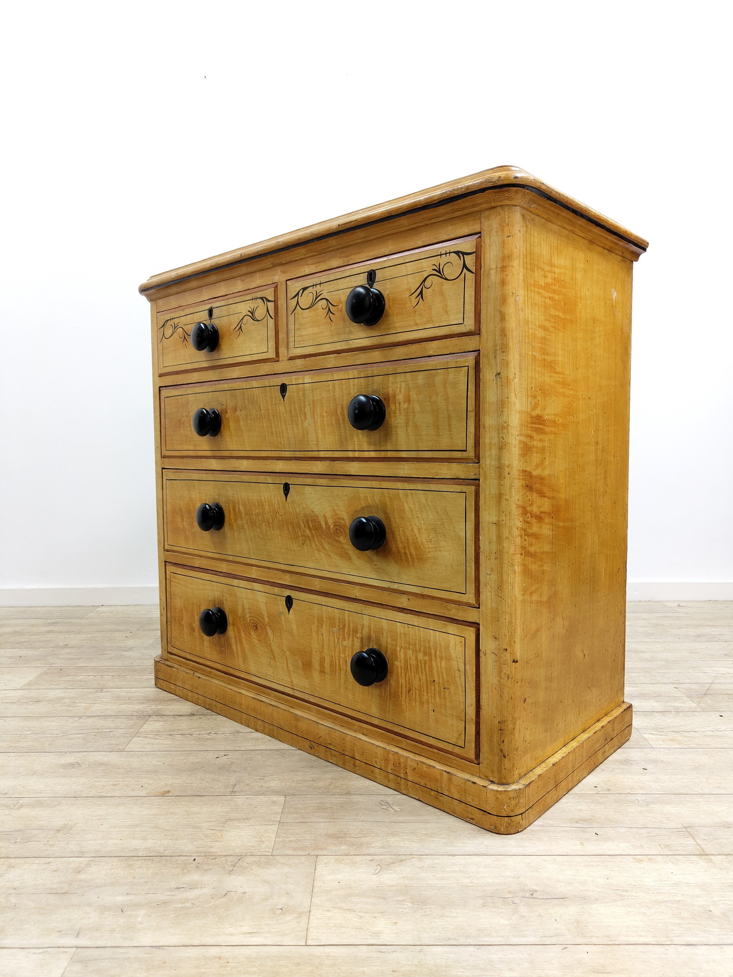 Scumbled Pin Antique Victorian Scumbled Pine Painted Chest Of Drawers