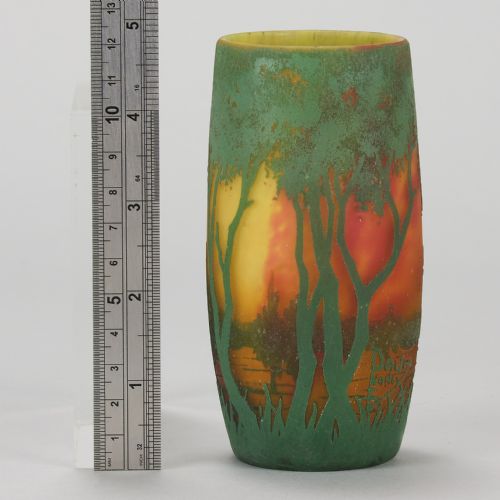 EARLY 20TH CENTURY ART NOUVEAU GLASS RED SUNSET VASE BY DAUM FRRES - ADDITIONAL PHOTO 9
