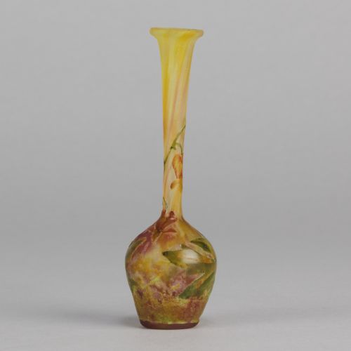 EARLY 20TH CENTURY ART NOUVEAU CAMEO GLASS MONTBRECIA VASE BY DAUM FRRES - ADDITIONAL PHOTO 4