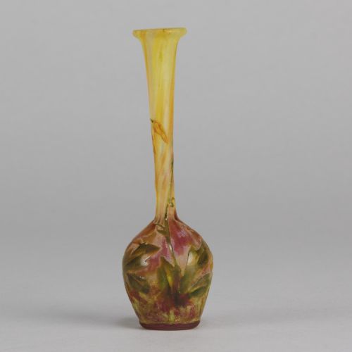 EARLY 20TH CENTURY ART NOUVEAU CAMEO GLASS MONTBRECIA VASE BY DAUM FRRES - ADDITIONAL PHOTO 8