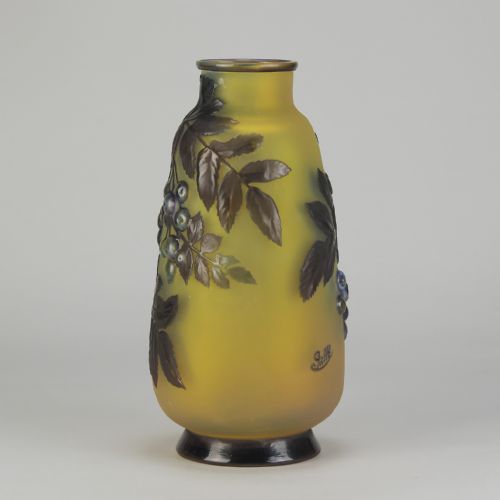 EARLY 20TH CENTURY CAMEO GLASS ENTITLED SORBIER SOUFFL VASE BY GALL - ADDITIONAL PHOTO 3