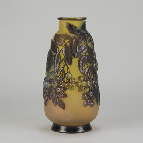 EARLY 20TH CENTURY CAMEO GLASS ENTITLED SORBIER SOUFFL VASE BY GALL - ADDITIONAL PHOTO 4