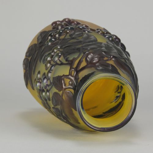 EARLY 20TH CENTURY CAMEO GLASS ENTITLED SORBIER SOUFFL VASE BY GALL - ADDITIONAL PHOTO 9