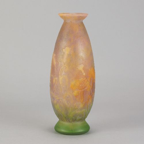 EARLY 20TH CENTURY ART NOUVEAU CAMEO FLORAL VASE BY DAUM FRRES - ADDITIONAL PHOTO 6