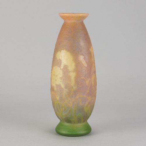 EARLY 20TH CENTURY ART NOUVEAU CAMEO FLORAL VASE BY DAUM FRRES - ADDITIONAL PHOTO 8