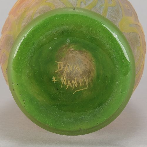 EARLY 20TH CENTURY ART NOUVEAU CAMEO FLORAL VASE BY DAUM FRRES - ADDITIONAL PHOTO 11