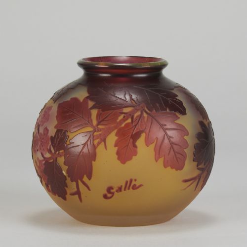 EARLY 20TH CENTURY CAMEO GLASS APPLE BLOSSOM VASE BY GALL - ADDITIONAL PHOTO 2