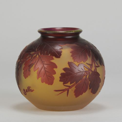 EARLY 20TH CENTURY CAMEO GLASS APPLE BLOSSOM VASE BY GALL - ADDITIONAL PHOTO 4