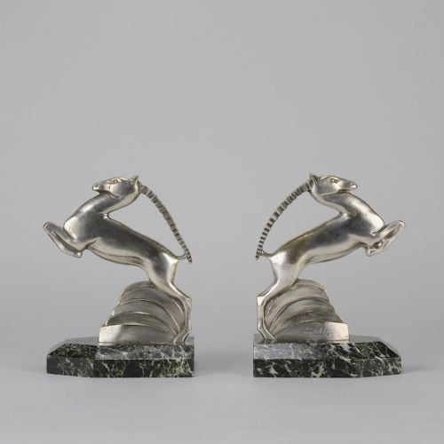 EARLY 20TH CENTURY ART DECO BRONZE GAZELLE BOOKENDS BY A KELETY