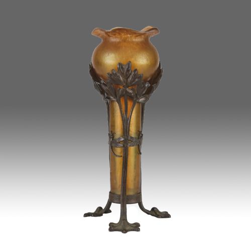 EARLY 20TH CENTURY MOUNTED ART NOUVEAU VASE WITH BRONZE MOUNTS BY LOETZ