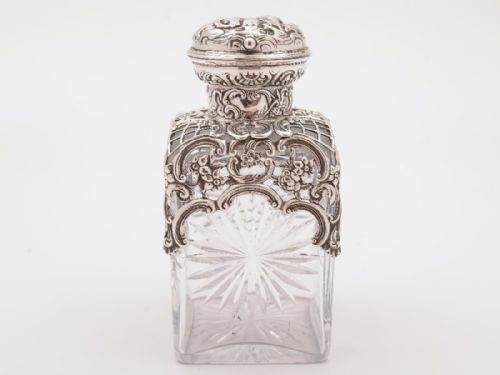 Early 20th Century Silver Topped Scent Bottle, London 1901