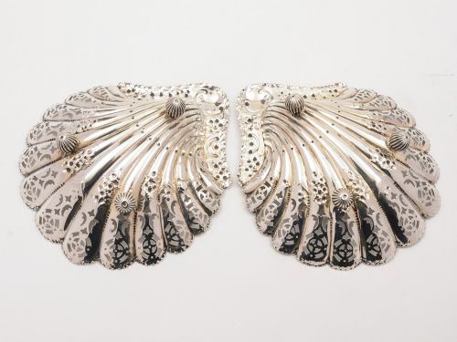 fig 1. Pair of Victorian Silver Dishes, Sheffield 1896