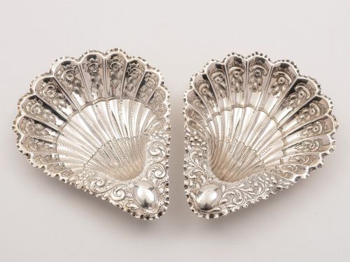 Pair of Elkington Silver Serving Dishes, Birmingham 1892