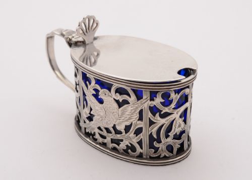Nice Silver Mustard Pot, London 1922