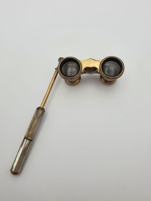 BEAUTIFUL VICTORIAN MOTHER OF PEARL AND BRASS OPERA GLASSES ENGLISH ANTIQUE CIRCA 1900 - ADDITIONAL PHOTO 2