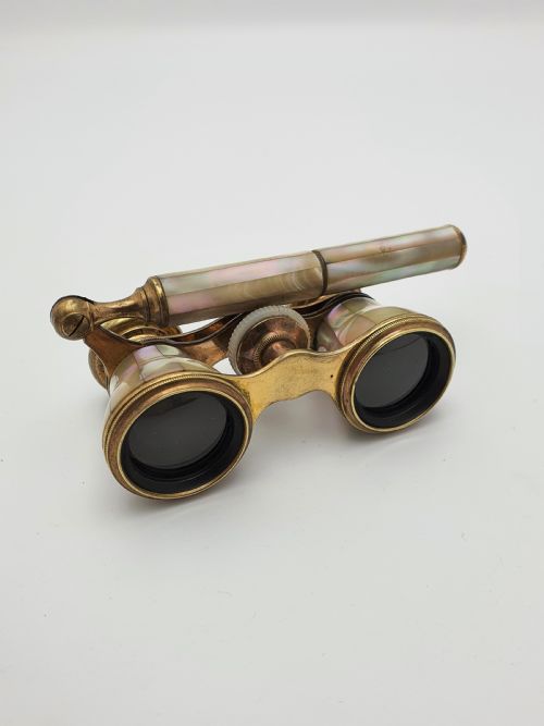 BEAUTIFUL VICTORIAN MOTHER OF PEARL AND BRASS OPERA GLASSES ENGLISH ANTIQUE CIRCA 1900 - ADDITIONAL PHOTO 3