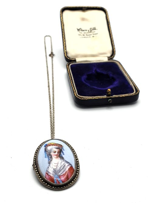PRETTY ENGLISH SILVER AND CHINA PENDANT BROOCH CIRCA 1930 - ADDITIONAL PHOTO 1