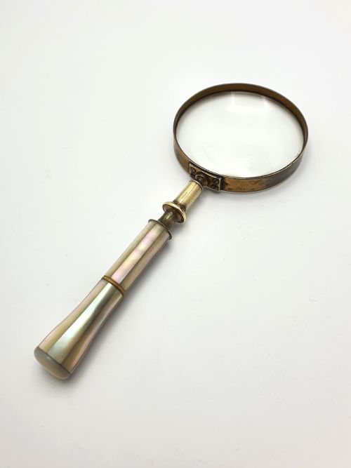 Lovely Large Edwardian Mother of Pearl and Brass Magnifying Glass – Circa 1905