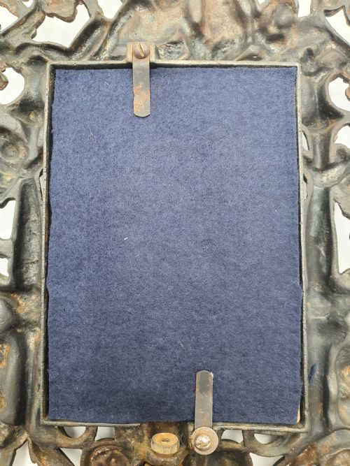 LOVELY EDWARDIAN IRON PHOTO FRAME CIRCA 1910 - ADDITIONAL PHOTO 6