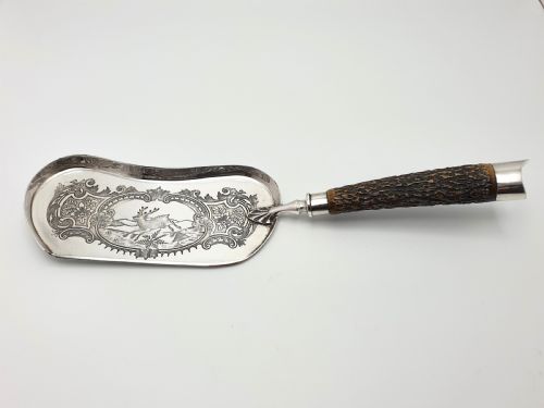 Lovely Edwardian Silver-plated Crumb Scoop – Circa 1905