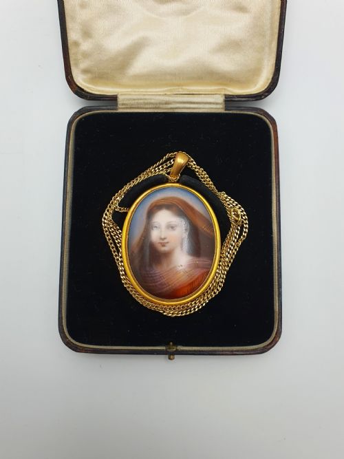 fig 1. Lovely Antique Continental Portrait Pendant Necklace – circa 1900