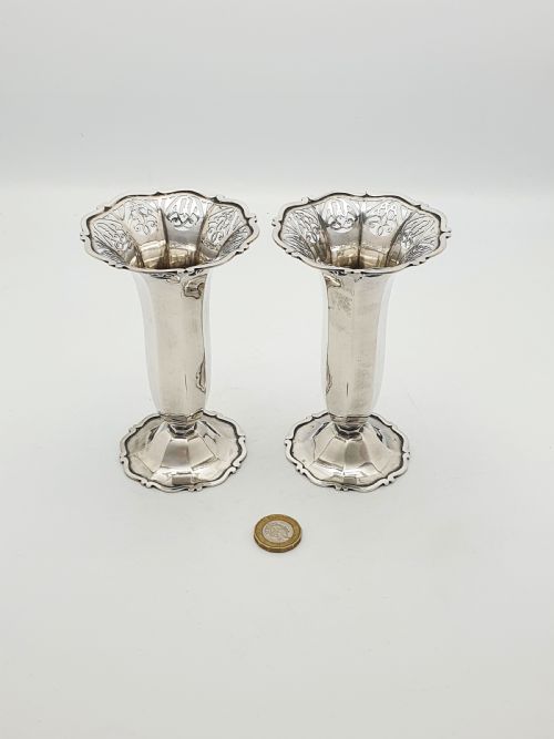 GORGEOUS PAIR OF EDWARDIAN SOLID SILVER TRUMPET VASES 1899 - ADDITIONAL PHOTO 6