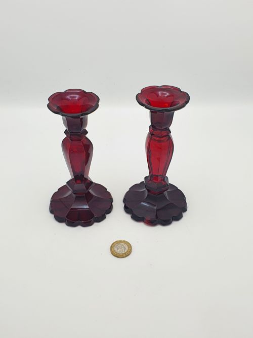 PAIR OF ANTIQUE CONTINENTAL RUBY RED CUT GLASS CANDLESTICKS CIRCA 1880 - ADDITIONAL PHOTO 3