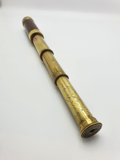 fig 1. Handsome Antique Brass Telescope - Thomas Harris & Son, Opticians to the Royal Family – circa 1870