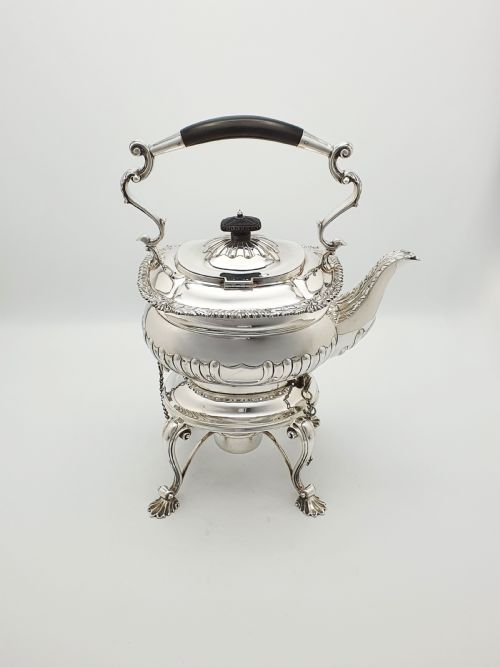 FABULOUS ANTIQUE GEORGIANSTYLE SILVERPLATED KETTLE ON STAND CIRCA 1905 - ADDITIONAL PHOTO 3