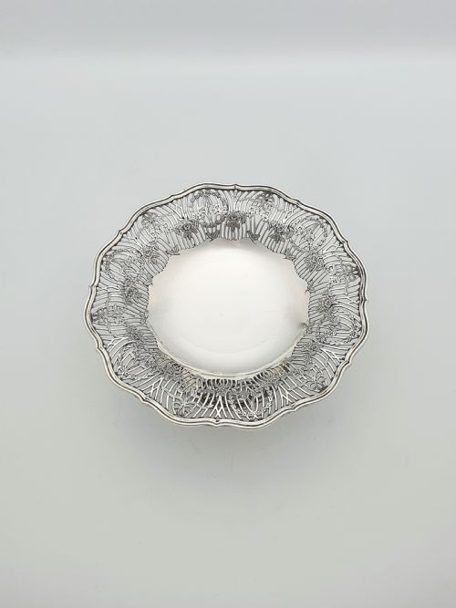 fig 1. Gorgeous Antique George V  Sterling Silver Comport by William Hutton & Sons - 1913
