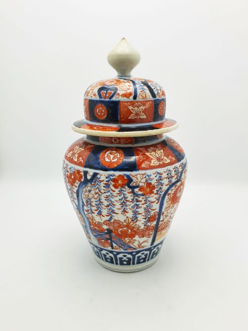 GORGEOUS ANTIQUE JAPANESE IMARI PORCELAIN COVERED JAR GINGER JAR CIRCA 1880 - ADDITIONAL PHOTO 2
