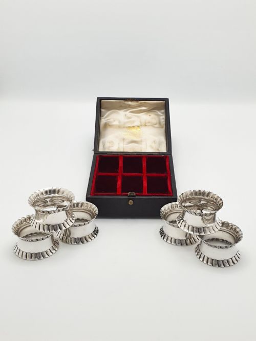 fig 1. Set of 6 Antique Edwardian Silver-Plated Napkin Rings in Fitted Case – circa 1905