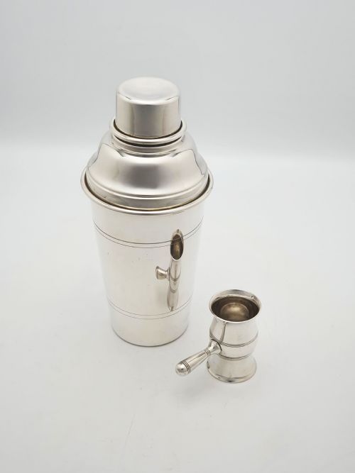 Nice Art Deco Silver-plated Cocktail Shaker with Measuring Jigger – Circa 1930