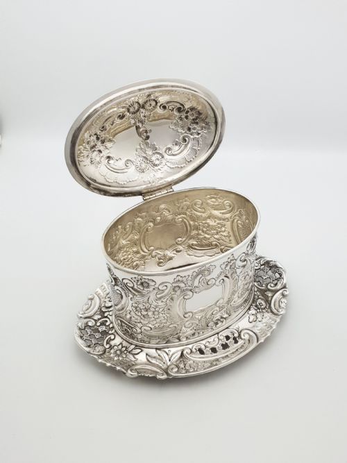 fig 1. Fabulous Antique Victorian Embossed Silver Plated Biscuit Box – circa 1890