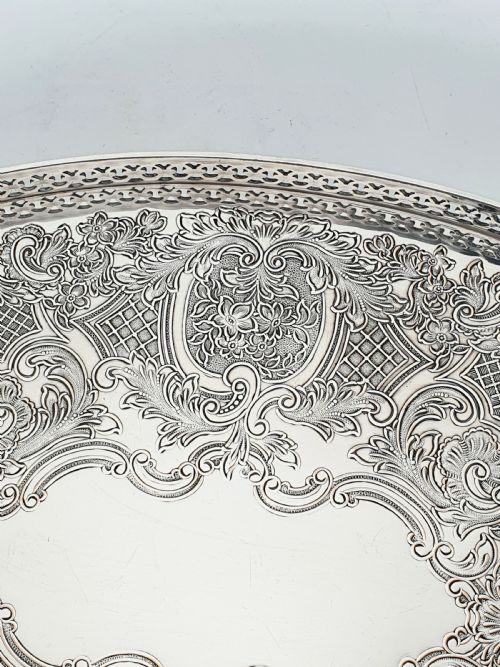 NICE SILVER PLATED OVAL SERVING TRAY WITH INTRICATE EMBOSSED SCROLLS CIRCA 1930 - ADDITIONAL PHOTO 2