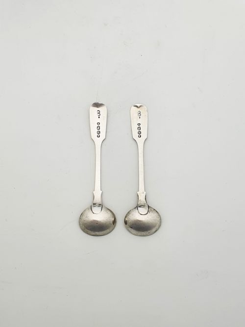 PAIR OF ANTIQUE VICTORIAN SILVER SALT CELLARS WITH COBALT GLASS LINERS 1842 - ADDITIONAL PHOTO 14