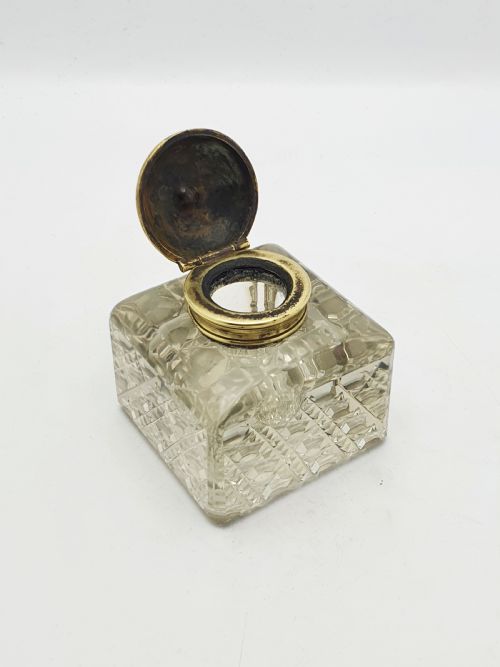 LOVELY ANTIQUE VICTORIAN GRAND TOUR BRASS CUTGLASS INKWELL CIRCA 1890 - ADDITIONAL PHOTO 1