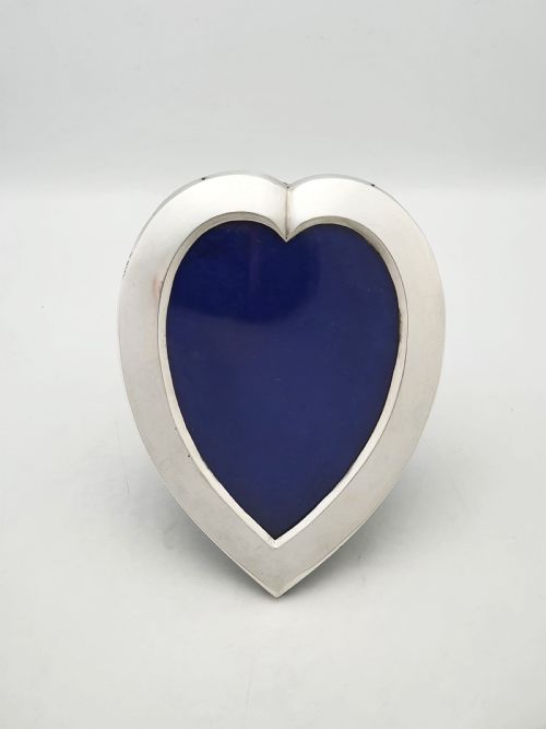 LOVELY ANTIQUE EDWARDIAN STERLING SILVER HEARTSHAPED PHOTO FRAME 1901 - ADDITIONAL PHOTO 1