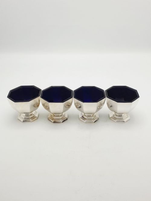 SET OF 4 ART DECO SILVER PLATED SALT CELLARS WITH COBALT GLASS LINERS CIRCA 1930 - ADDITIONAL PHOTO 4