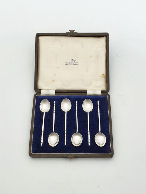 fig 1. Lovely Cased Set of 6 Sterling Silver Coffee Spoons by Walker & Hall - 1948