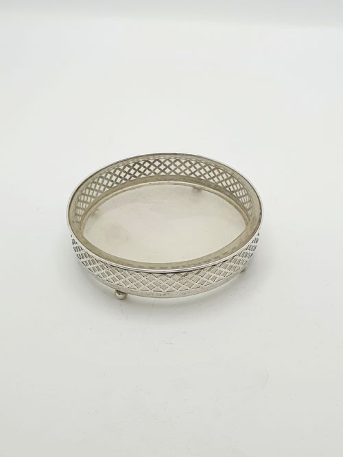 LOVELY AMERICAN STERLING SILVER PIERCED BUTTER DISH WITH GLASS LINER CIRCA 1920