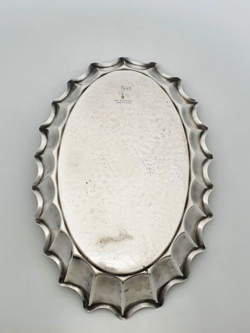 ANTIQUE WALKER HALL SILVER PLATE SERVING DISH WITH FLORAL ENGRAVING CIRCA 1890 - ADDITIONAL PHOTO 4