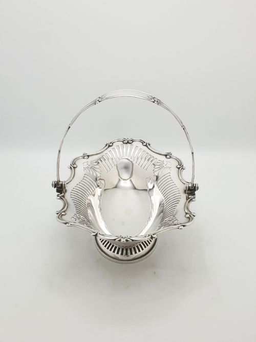 ELKINGTON GEORGE V SILVER PLATED SWINGHANDLE FRUIT CAKE BASKET 1912 - ADDITIONAL PHOTO 3