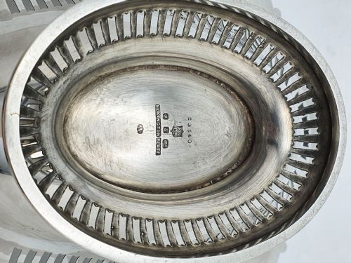 ELKINGTON GEORGE V SILVER PLATED SWINGHANDLE FRUIT CAKE BASKET 1912 - ADDITIONAL PHOTO 6