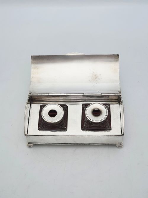 ANTIQUE EDWARDIAN SILVER PLATED DOUBLE INKSTAND WITH CUT GLASS INKWELLS CIRCA 1905 - ADDITIONAL PHOTO 9