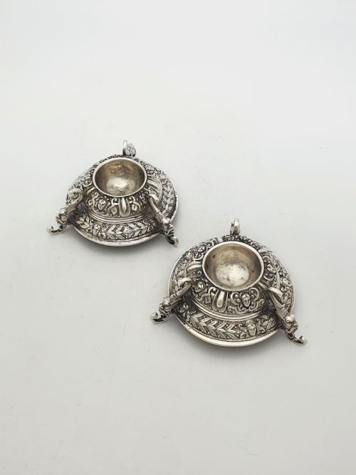 STRIKING PAIR OF ANTIQUE VICTORIAN STERLING SILVER SALT CELLARS LONDON 1870 - ADDITIONAL PHOTO 1
