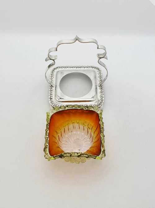 ANTIQUE EDWARDIAN SILVER PLATED AND AMBER GLASS BONBON DISH CIRCA 1905 - ADDITIONAL PHOTO 4